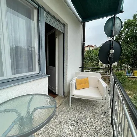 Apartman Pcelica *