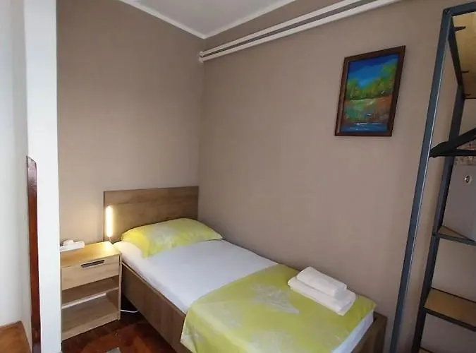 Apartman Pcelica شقة بولا